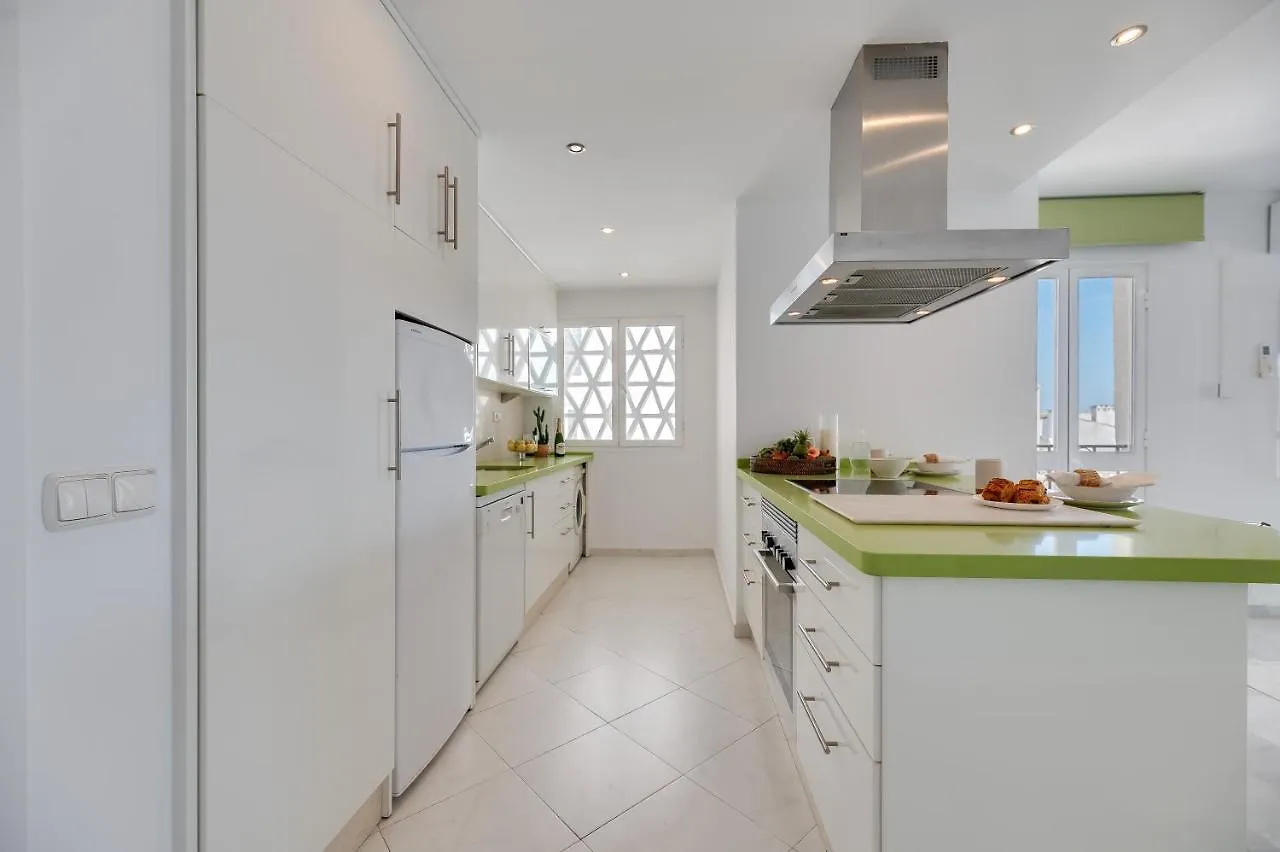 Vacation Marbella I Sea Views, 24-7 Security, Parking, Walk To Everything In Luxurious Puerto Banus Apartment