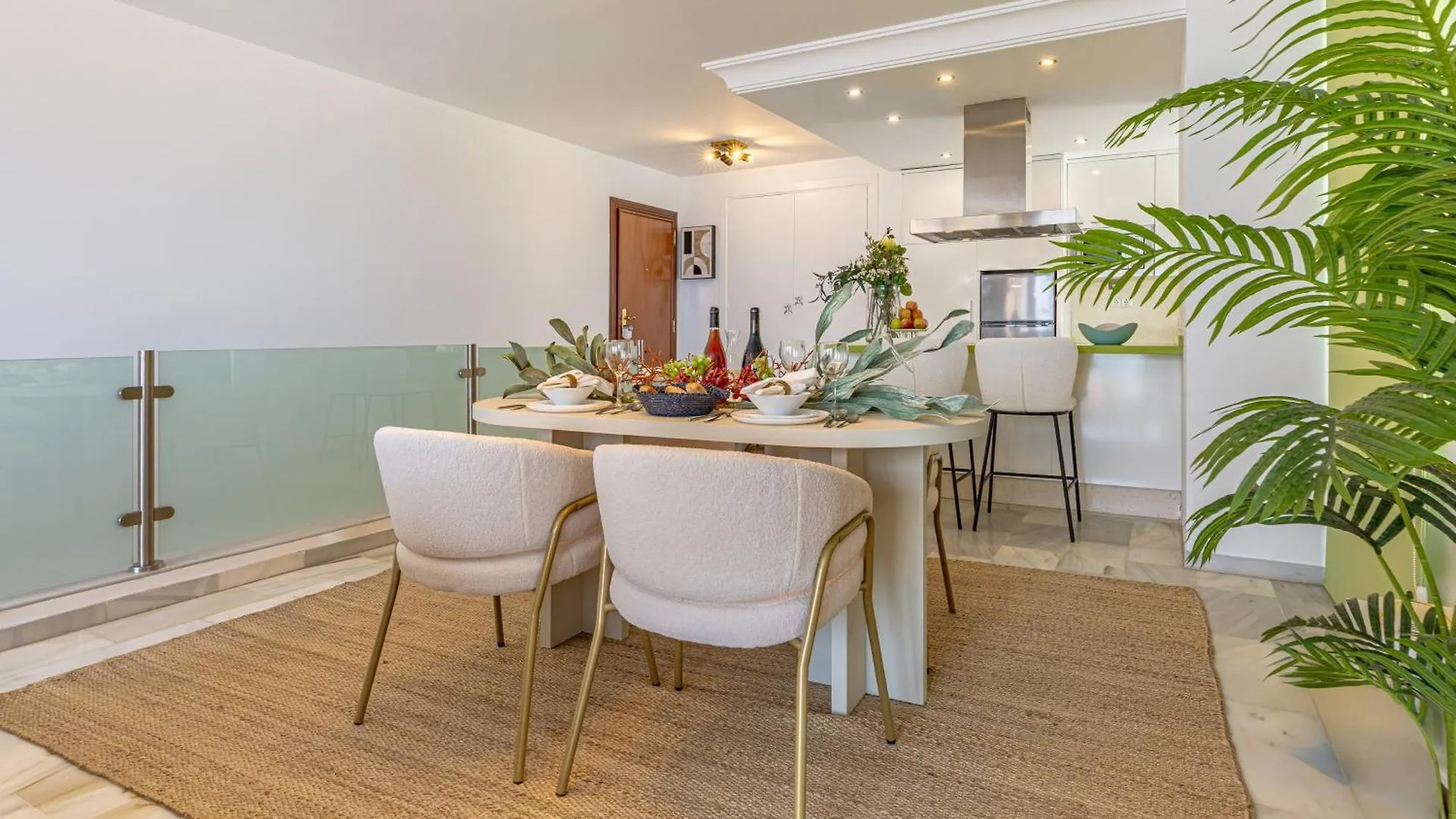 Vacation Marbella I Sea Views, 24-7 Security, Parking, Walk To Everything In Luxurious Puerto Banus