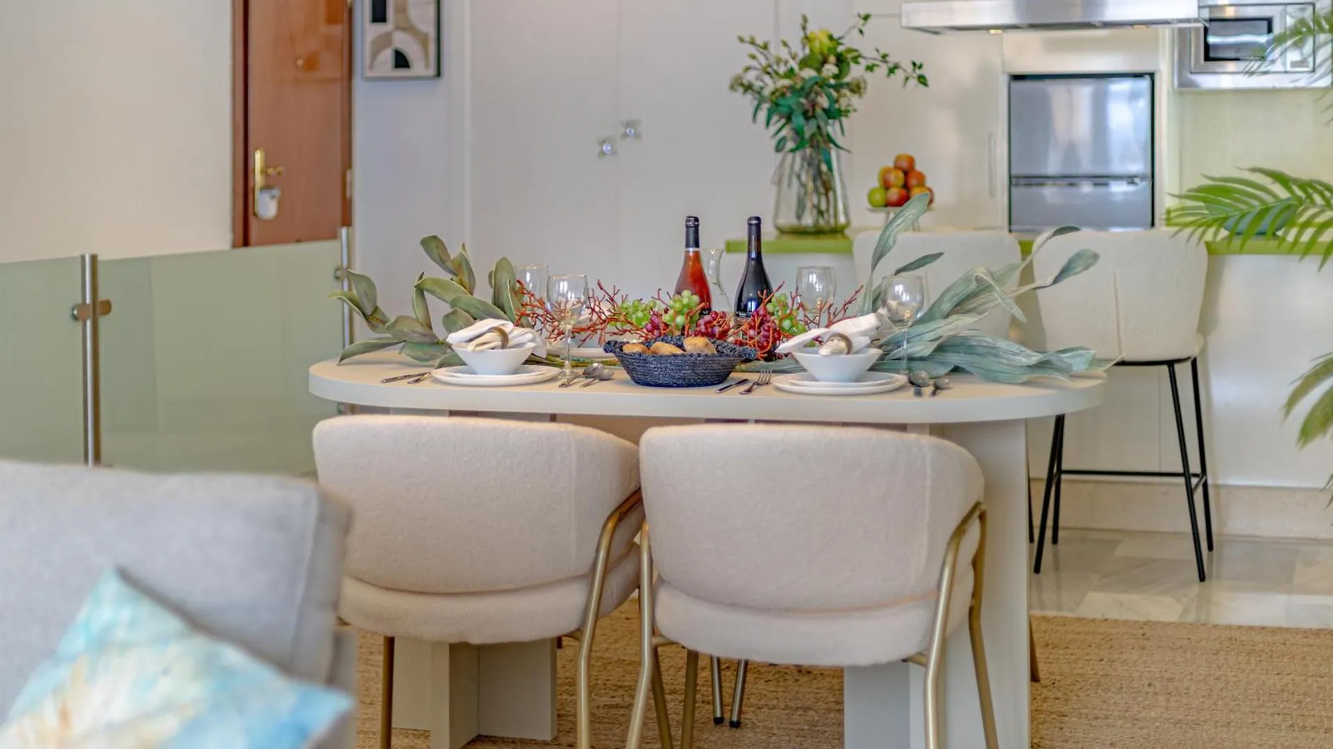 Апартаменты Vacation Marbella I Sea Views, 24-7 Security, Parking, Walk To Everything In Luxurious Puerto Banus
