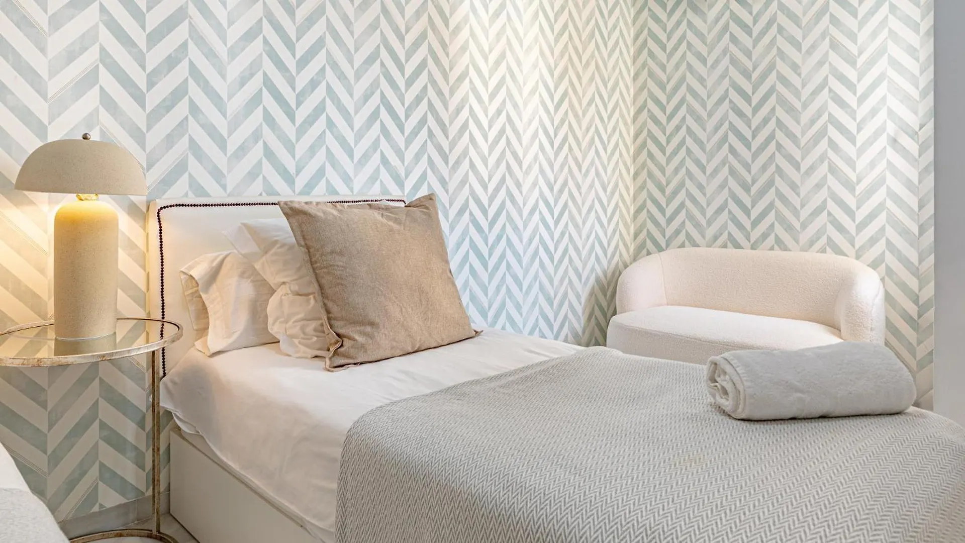 Vacation Marbella I Sea Views, 24-7 Security, Parking, Walk To Everything In Luxurious Puerto Banus Apartment